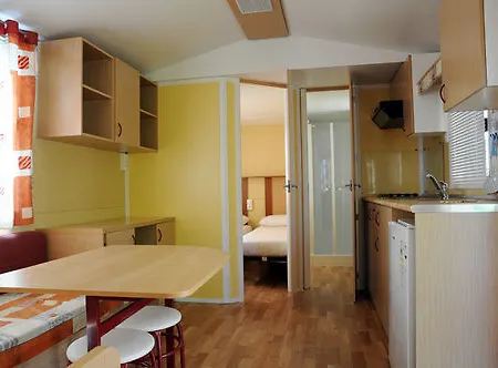 Holiday Chalets Camping Class Hotel 3*