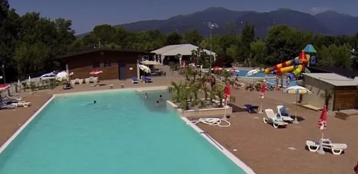 Holiday Chalets Camping Class