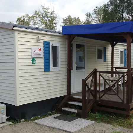 Отель Holiday Chalets Camping Class