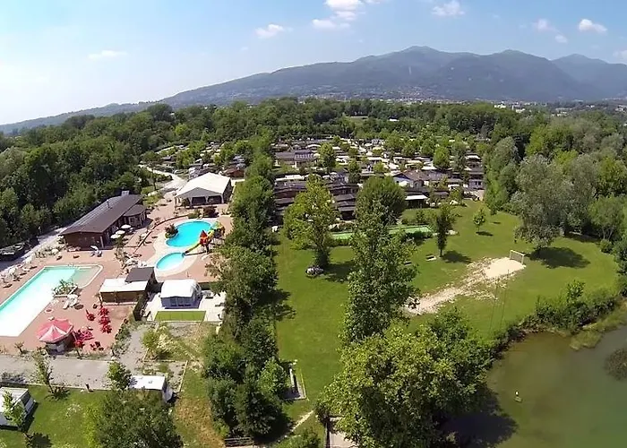 Holiday Chalets Camping Class Эрба